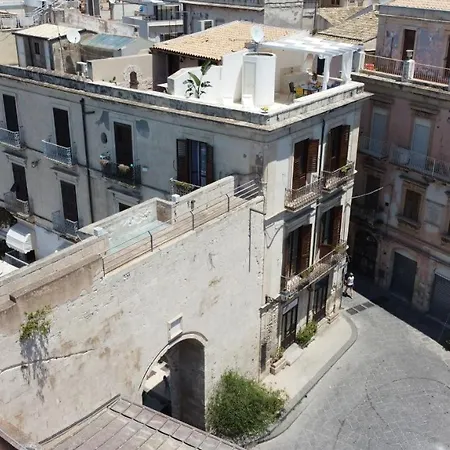 La Gorgone Ortigia Apartment *