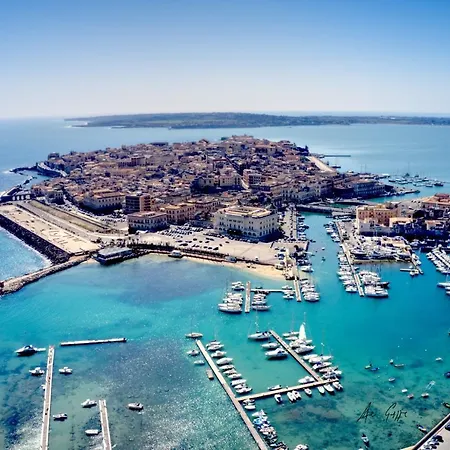La Gorgone Ortigia